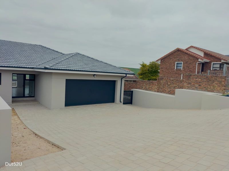 NEWLY BUILT DUET FOR SALE IN FRAAIUITSIG, KLEIN BRAK RIVER - Photo 5