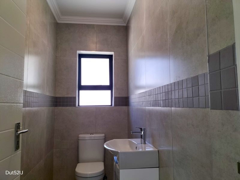 NEWLY BUILT DUET FOR SALE IN FRAAIUITSIG, KLEIN BRAK RIVER - Photo 7