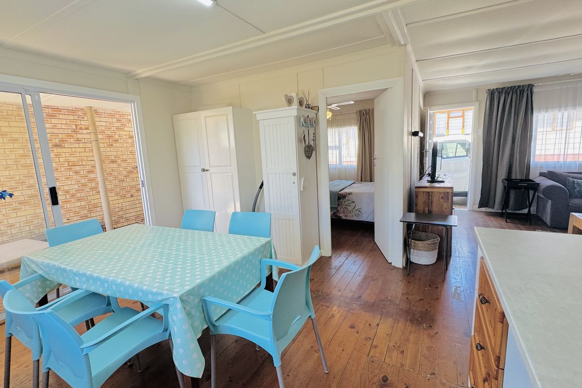 Prime Location Alert! Hartenbos Central "Karoo Dorp" Family Holiday Home - Photo 4