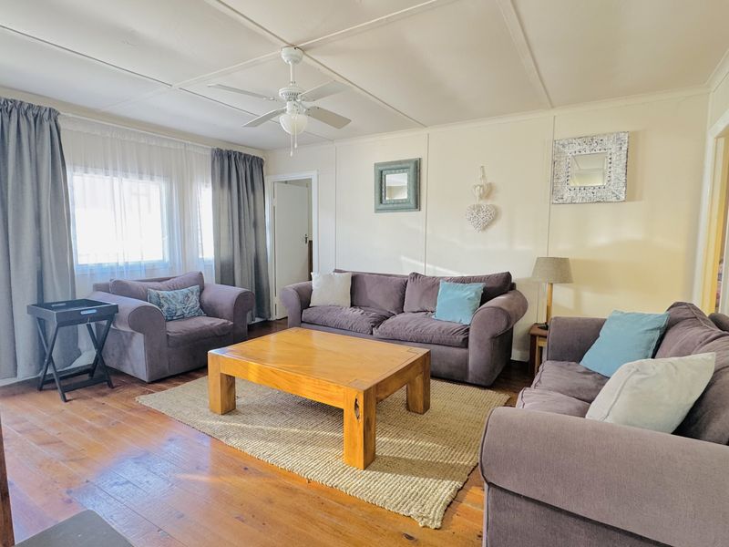 Prime Location Alert! Hartenbos Central "Karoo Dorp" Family Holiday Home - Photo 7