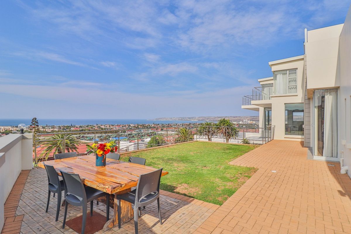 Executive Double-Storey Home With Unobstructed Sea Views in Hartenbosheuwels. - Photo 3