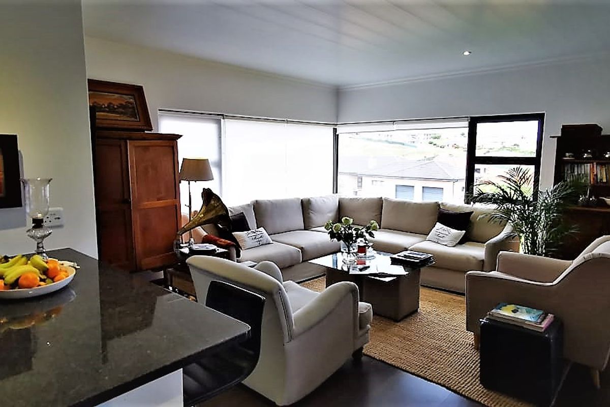 Architectural Masterpiece in Prestigious Monte Christo - Photo 5