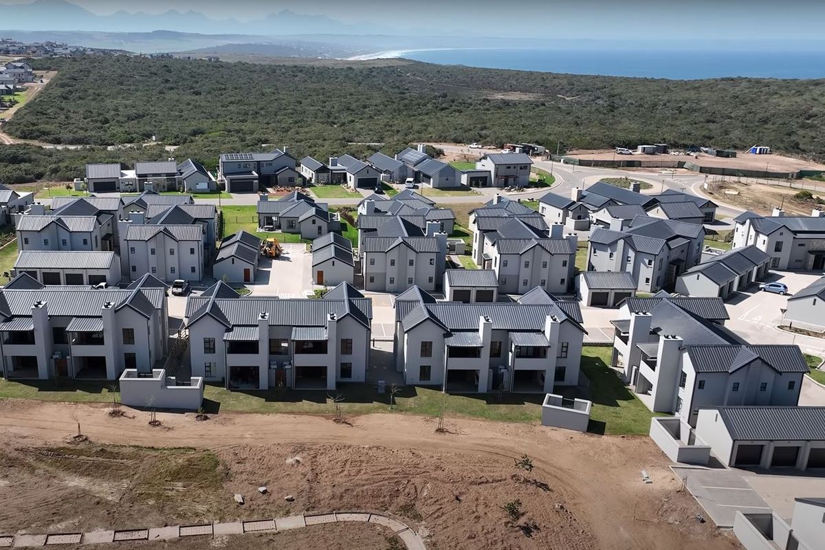 Brand New Fynbos Villa Ground Floor for sale in Hartland Lifestyle Estate - Photo 2