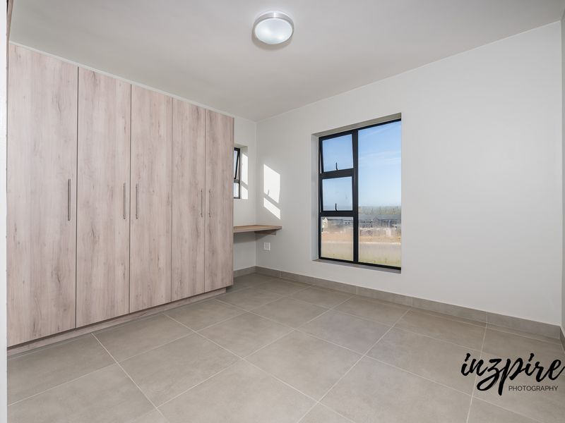 Brand New Fynbos Villa Ground Floor for sale in Hartland Lifestyle Estate - Photo 9