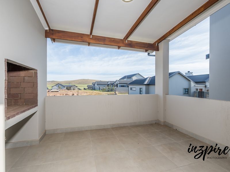 Brand New Fynbos Villa First Floor for sale in Hartland Lifestyle Estate - Photo 10