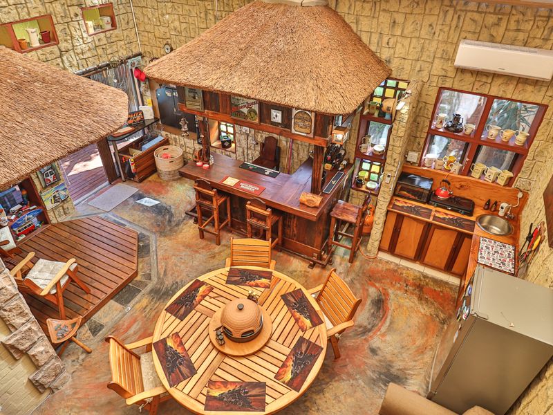 COASTAL ENTERTAINER’S HAVEN IN ISLAND VIEW!! - Photo 4