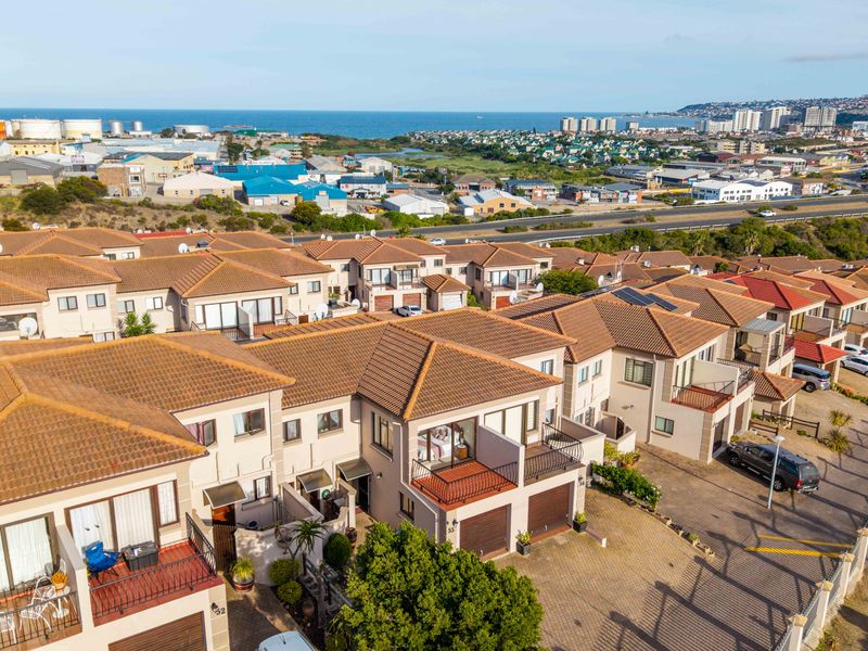 Well-priced, Lock-Up-and-Go, Move-In Ready Townhouse!!! - Photo 3