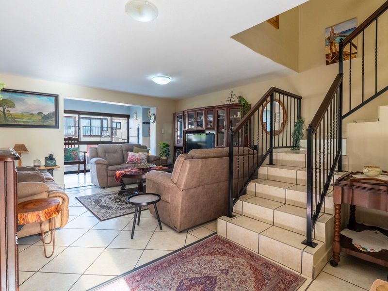 Well-priced, Lock-Up-and-Go, Move-In Ready Townhouse!!! - Photo 5