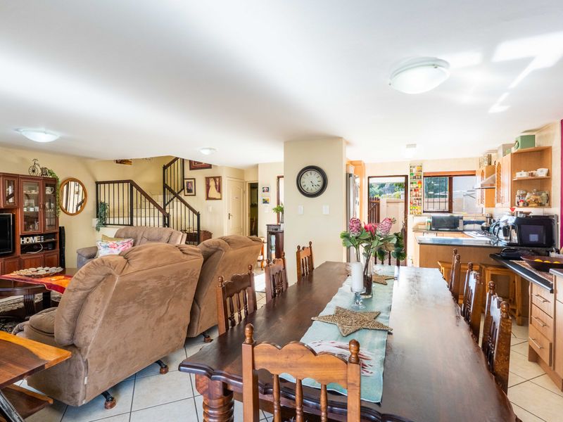 Well-priced, Lock-Up-and-Go, Move-In Ready Townhouse!!! - Photo 7