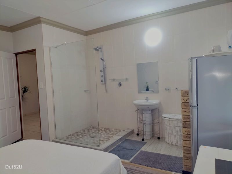 RIVERFRONT PROPERTY - IDEAL GUESTHOUSE OR HOLIDAY RETREAT - Photo 4