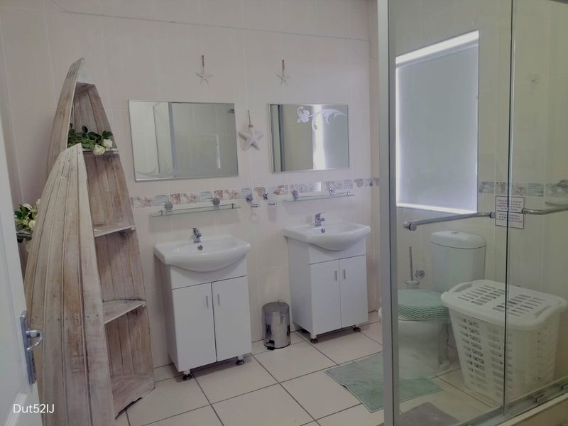 RIVERFRONT PROPERTY - IDEAL GUESTHOUSE OR HOLIDAY RETREAT - Photo 10