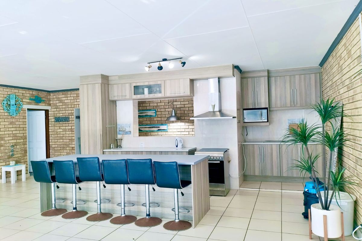 RIVERFRONT PROPERTY - IDEAL GUESTHOUSE OR HOLIDAY RETREAT - Photo 2