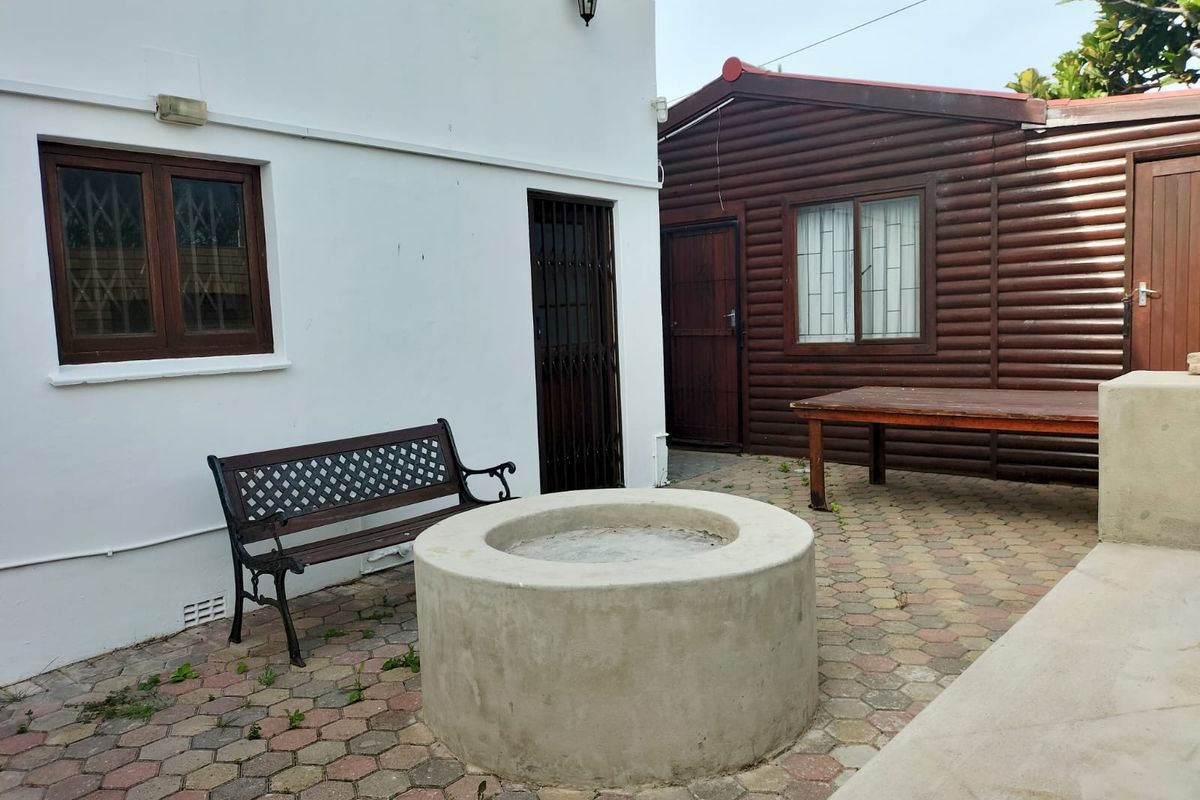 RIVERFRONT PROPERTY - IDEAL GUESTHOUSE OR HOLIDAY RETREAT - Photo 4