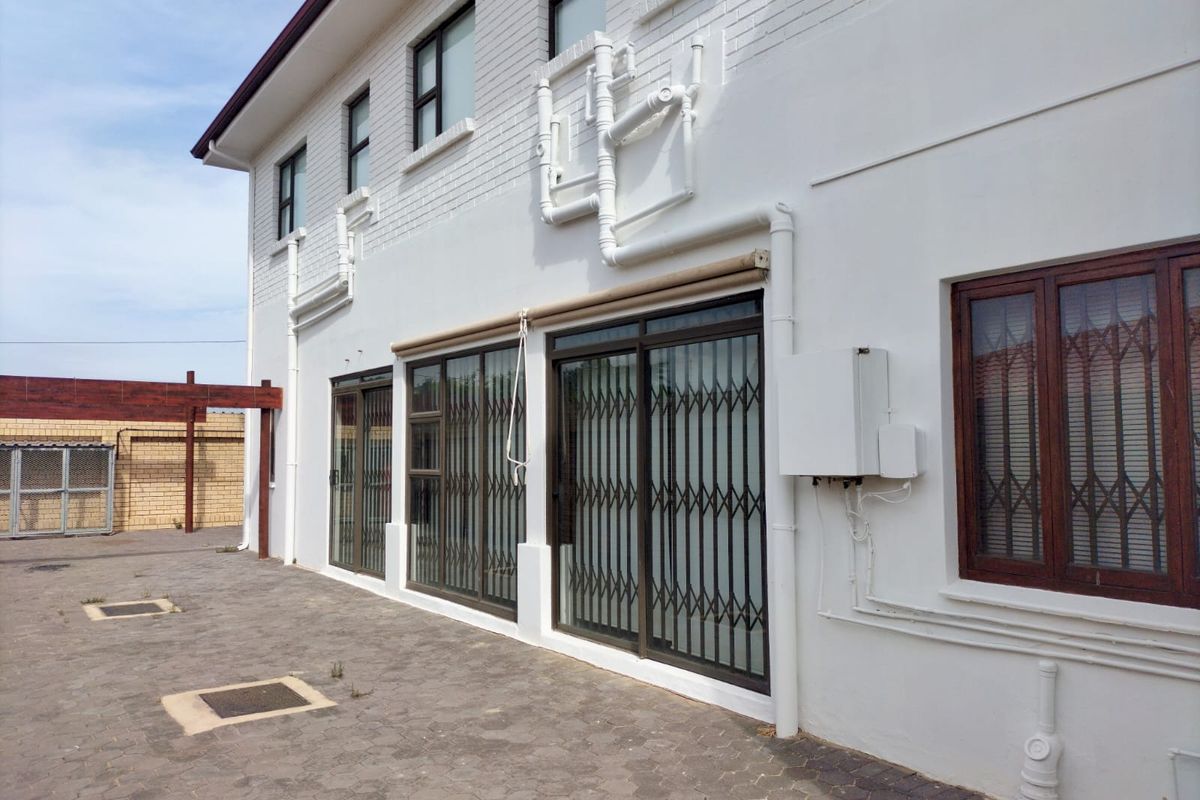 RIVERFRONT PROPERTY - IDEAL GUESTHOUSE OR HOLIDAY RETREAT - Photo 2