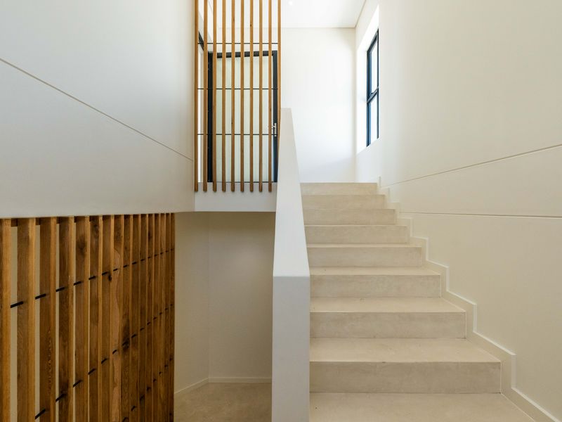 Luxury Redefined: Modern Executive Living in Linkside, Mossel Bay - Photo 3