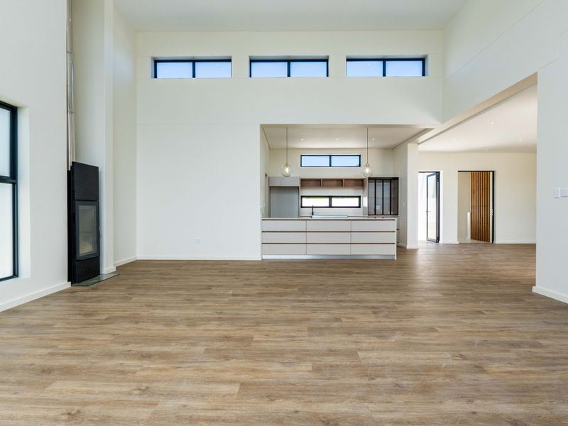 Luxury Redefined: Modern Executive Living in Linkside, Mossel Bay - Photo 9