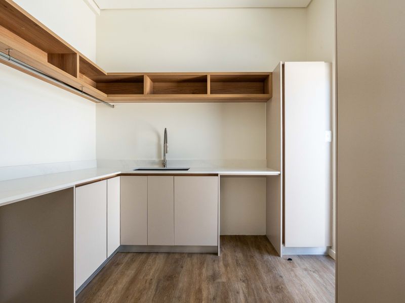 Luxury Redefined: Modern Executive Living in Linkside, Mossel Bay - Photo 8