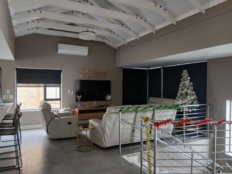 Modern Fully Furnished Coastal Home | Short-Term Rental (3–6 Months) - Photo 6