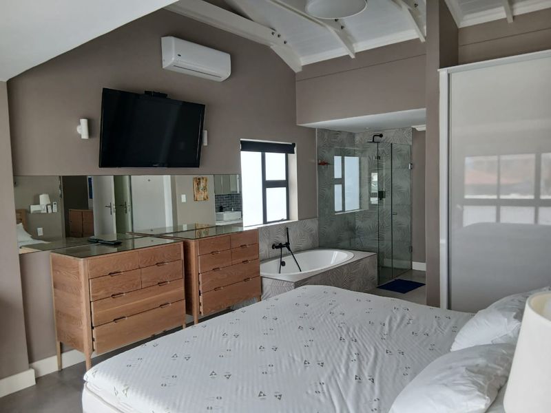 Modern Fully Furnished Coastal Home | Short-Term Rental (3–6 Months) - Photo 5