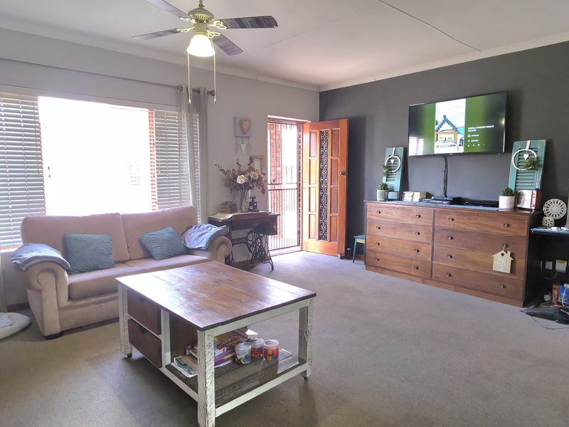 Prime Opportunity in Deoville Park, Hartenbos - Photo 2