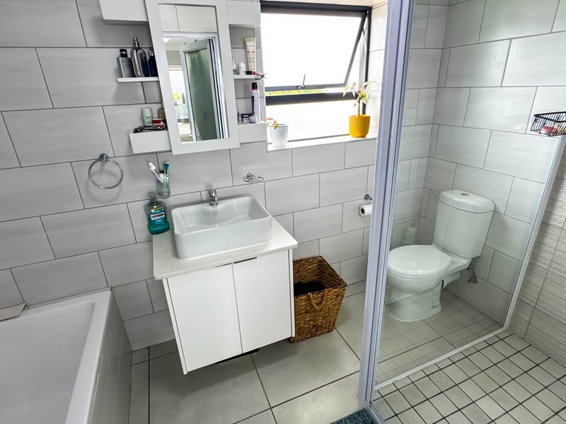 Perfect Lock-Up & Go! - Photo 10