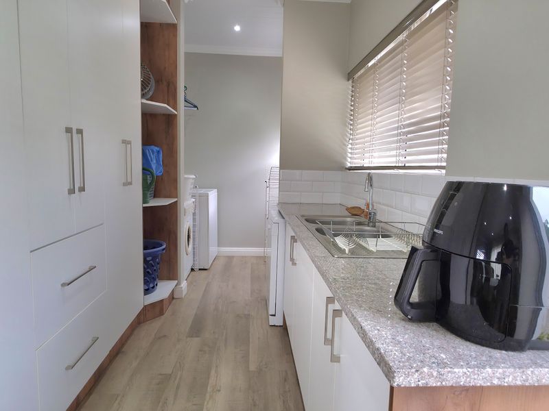 A Modern Family Home with Space, Style, and Scenic Views - Photo 4