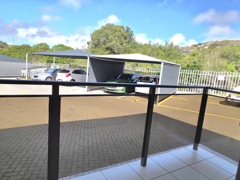 Your Cozy, Convenient Place by the Coast - Photo 7