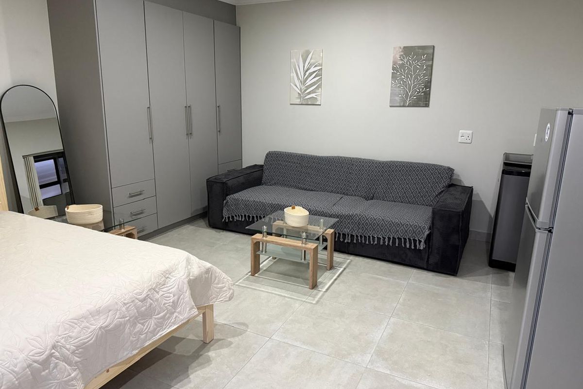 Secure, Furnished Room with Private Entrance (No Main House Access) - Photo 3