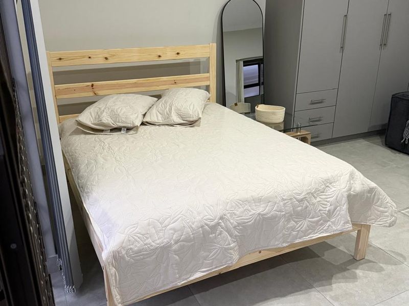 Secure, Furnished Room with Private Entrance (No Main House Access) - Photo 4