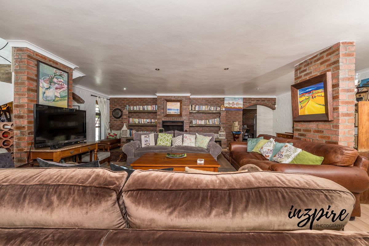 Short-Term Fully Furnished Rental in Diaz Beach – 3 Bedroom Home with Privacy & Space - Photo 5