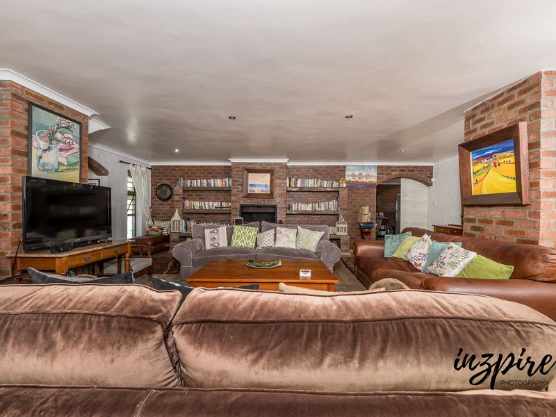 Short-Term Fully Furnished Rental in Diaz Beach – 3 Bedroom Home with Privacy & Space - Photo 5