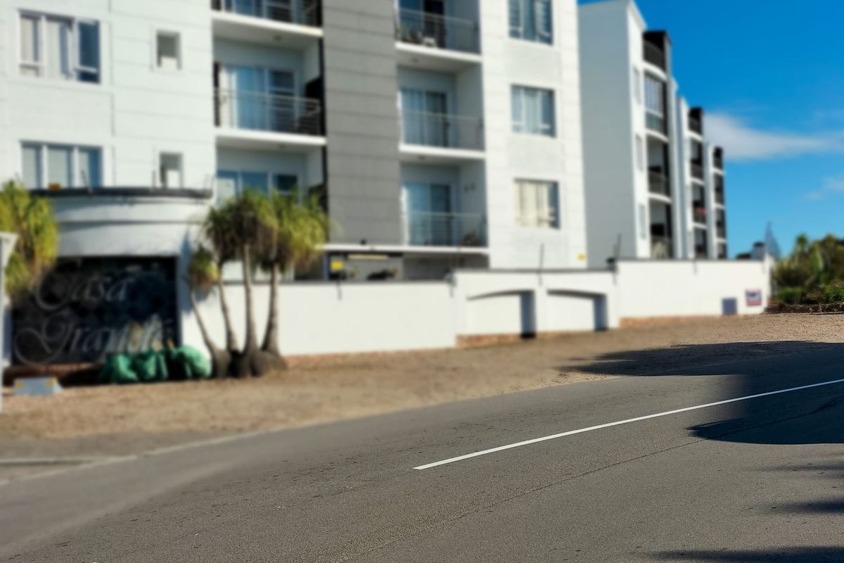 MODERN 3 BEDROOM APARTMENT WITH STUNNING SEA AND MOUNTAIN VIEWS  -  REEBOK - Photo 3