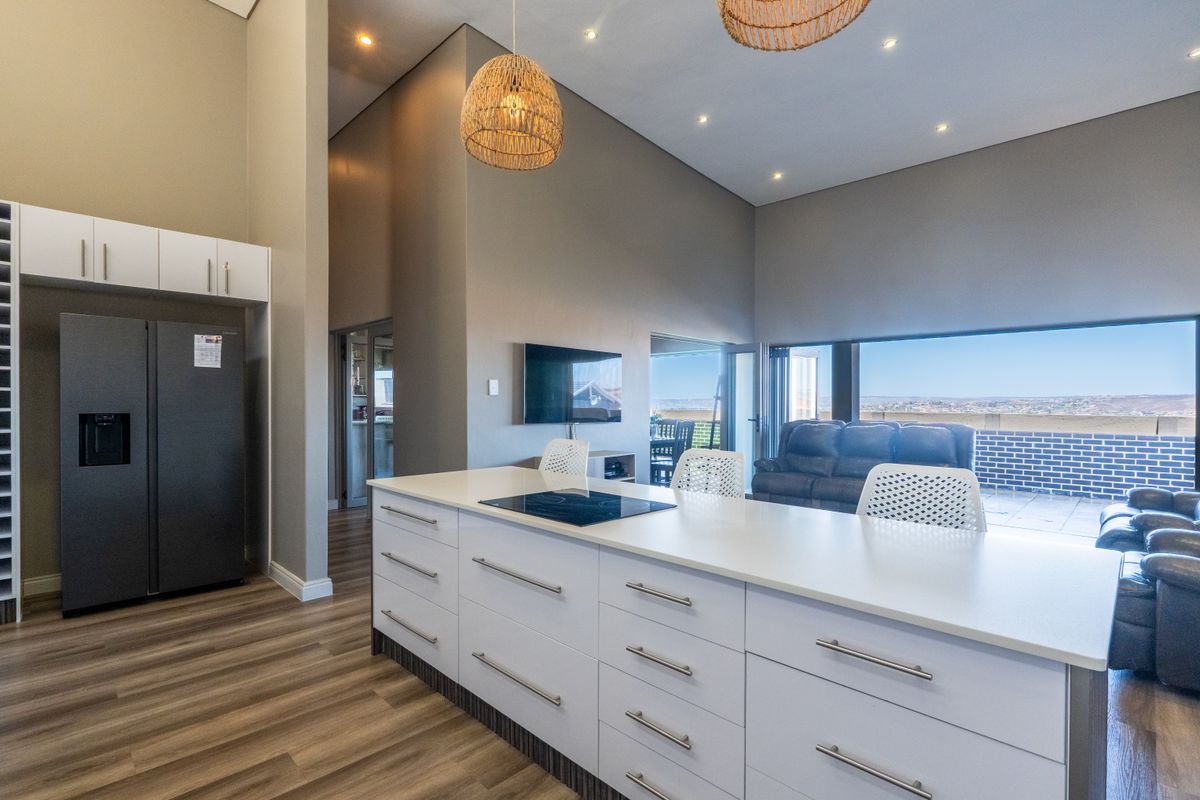 Coastal Luxury & Entertainer’s Paradise in Monte Christo Eco Estate - Photo 4