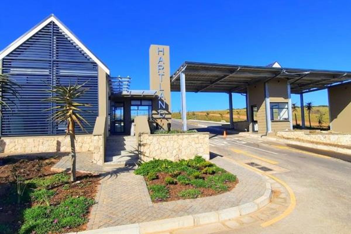 Building package only, Excluding land and ground works! - Photo 4