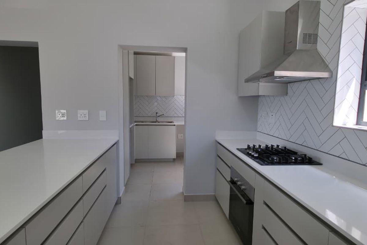 Modern 3-Bedroom Family Home for Rent in Secure Estate - Photo 2