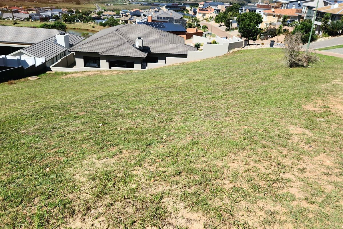 Build Your Dream Home with a Distant Sea View in Monte Christo - Photo 4