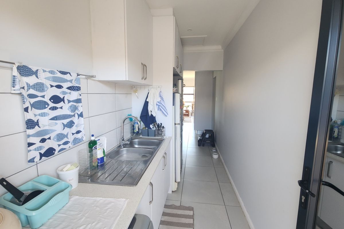 Modern Single-Level Coastal Living in Monte Christo Estate – Stylish, Secure & Designed for Entertai - Photo 4