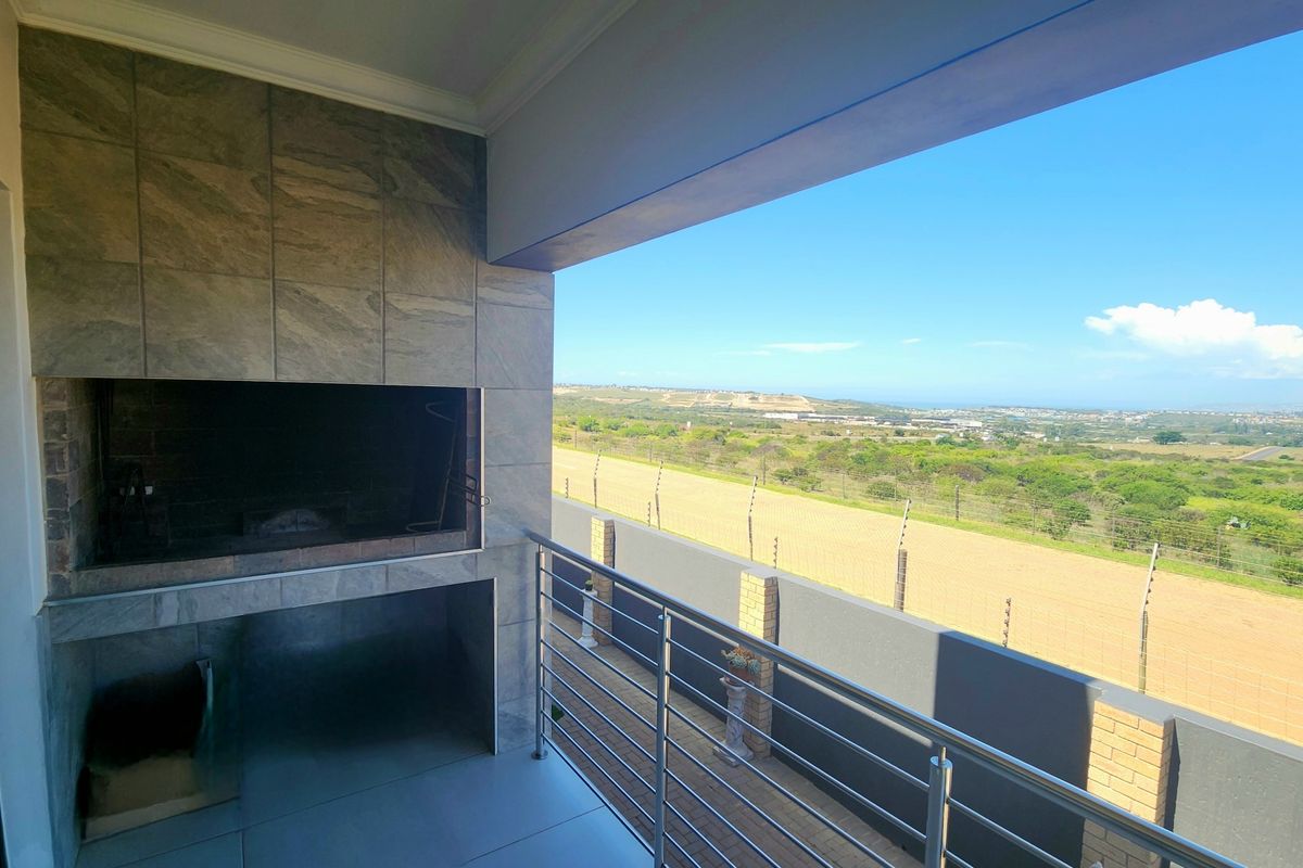 Modern Single-Level Coastal Living in Monte Christo Estate – Stylish, Secure & Designed for Entertai - Photo 5