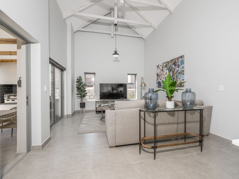 Modern Klein Karoo Living at Hartland Lifestyle Estate - Photo 2