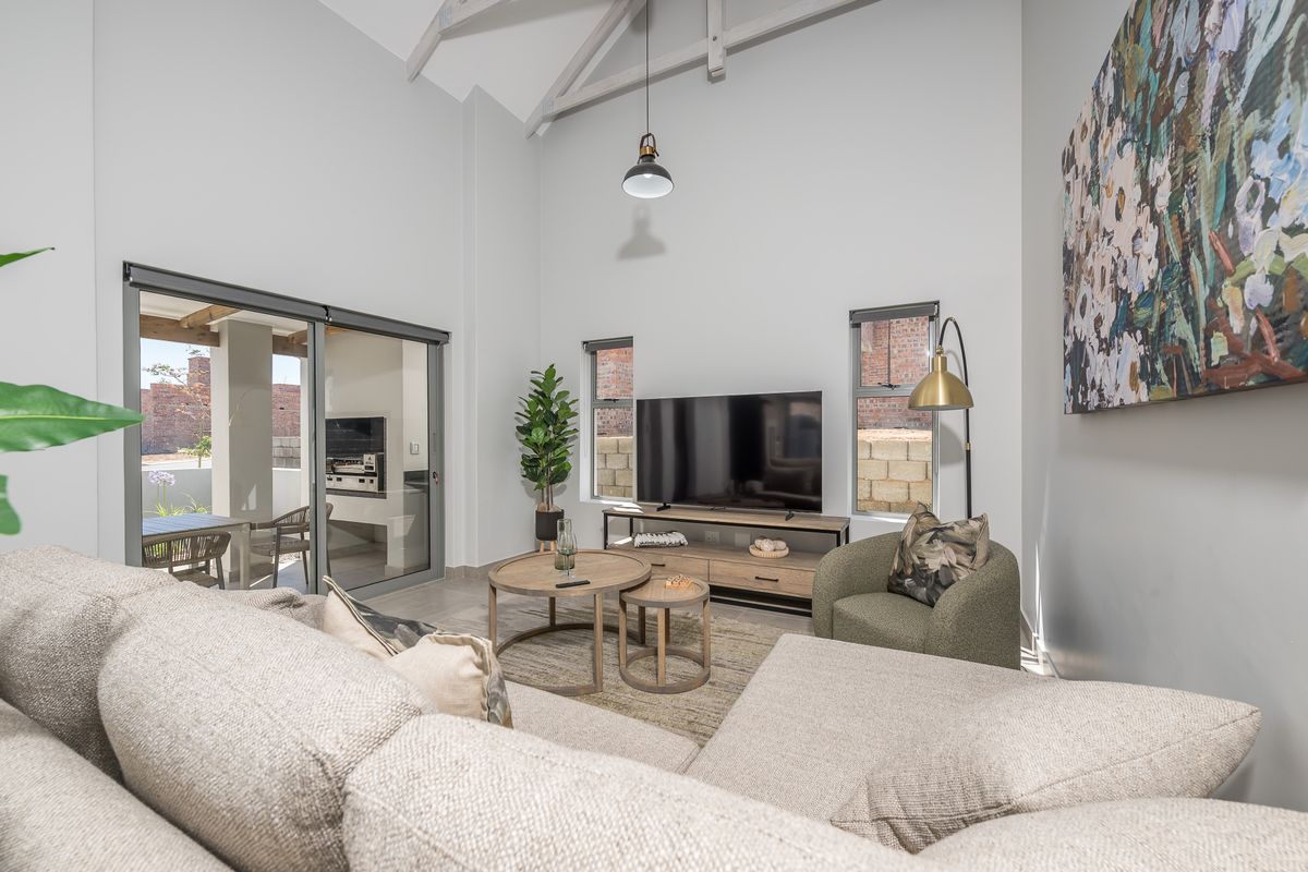 Modern Klein Karoo Living at Hartland Lifestyle Estate - Photo 3