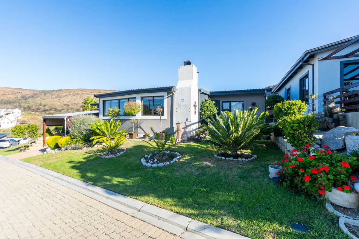 Modern Family Home in Popular Mussel Creek, Island View - Photo 3