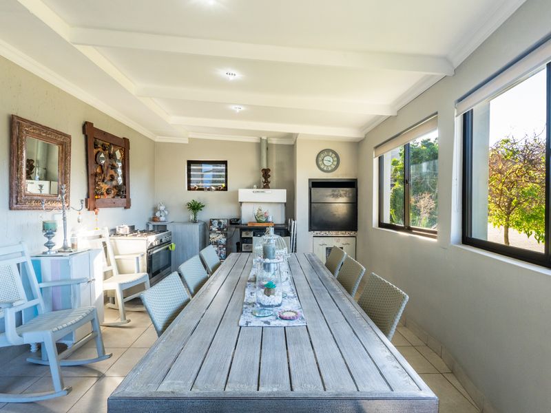 Modern Family Home in Popular Mussel Creek, Island View - Photo 9