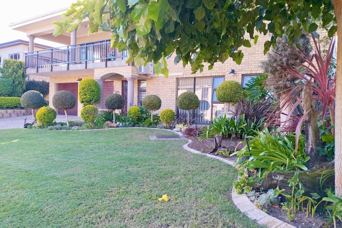 BEAUTIFUL FAMILY HOME WITH SPACIOUS FLATLET IN POPULAR FRAAIUITSIG - Photo 2