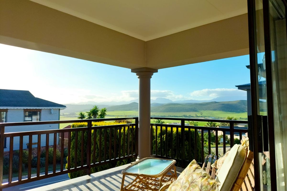 BEAUTIFUL FAMILY HOME WITH SPACIOUS FLATLET IN POPULAR FRAAIUITSIG - Photo 3