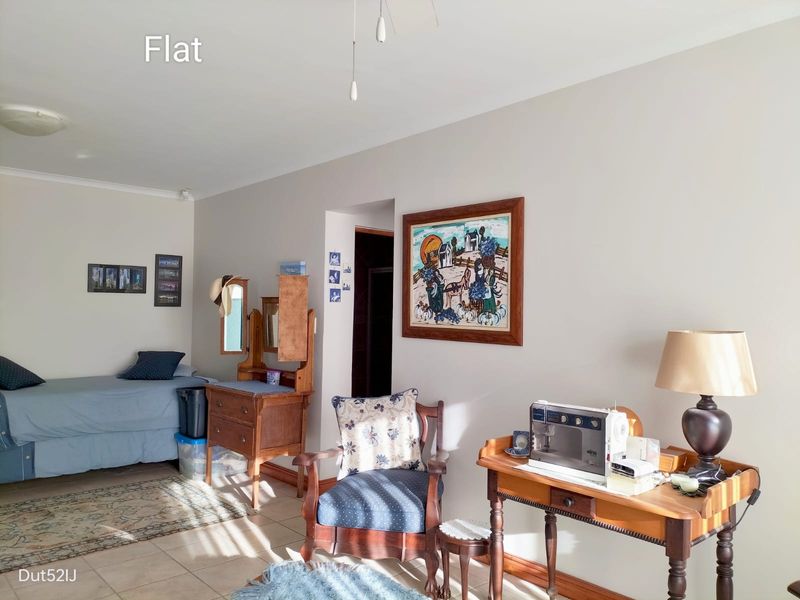 BEAUTIFUL FAMILY HOME WITH SPACIOUS FLATLET IN POPULAR FRAAIUITSIG - Photo 5