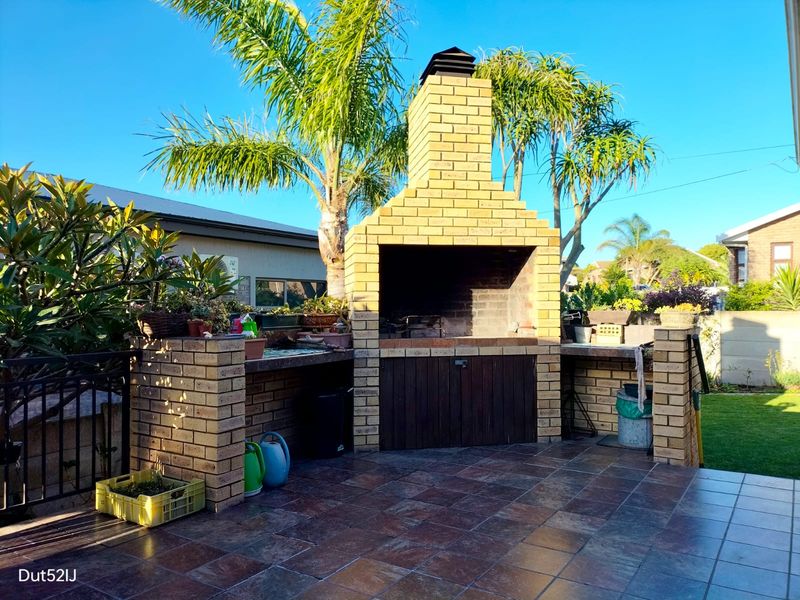 BEAUTIFUL FAMILY HOME WITH SPACIOUS FLATLET IN POPULAR FRAAIUITSIG - Photo 4