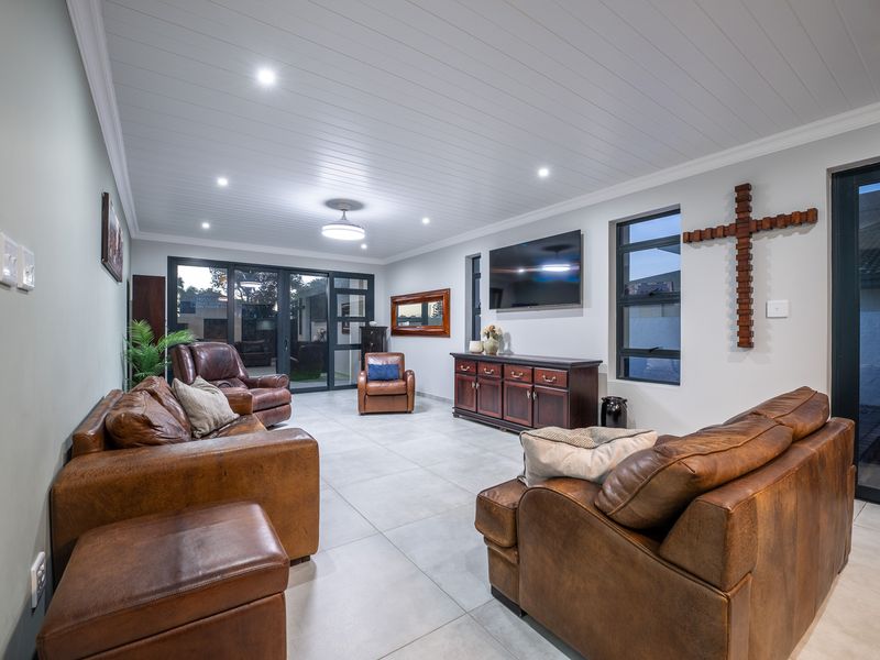 Coastal Living at Its Finest A Warm Welcome Home - Photo 4