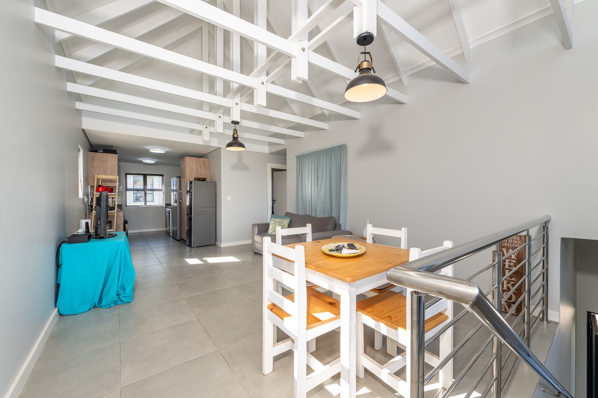 Charming Contemporary Villa in Hartland Lifestyle Estate, Hartenbos - Photo 4