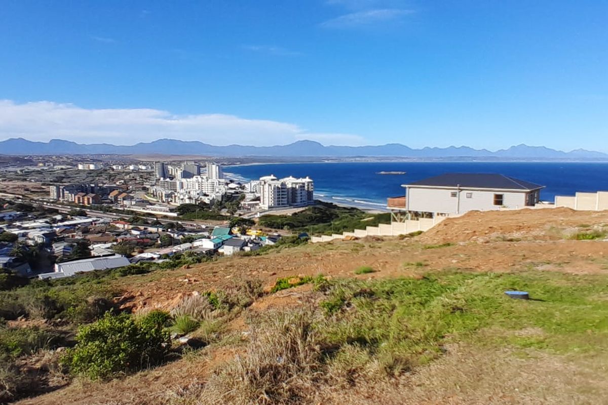 Build your dream — and your future — in Mossel Bay - Photo 2