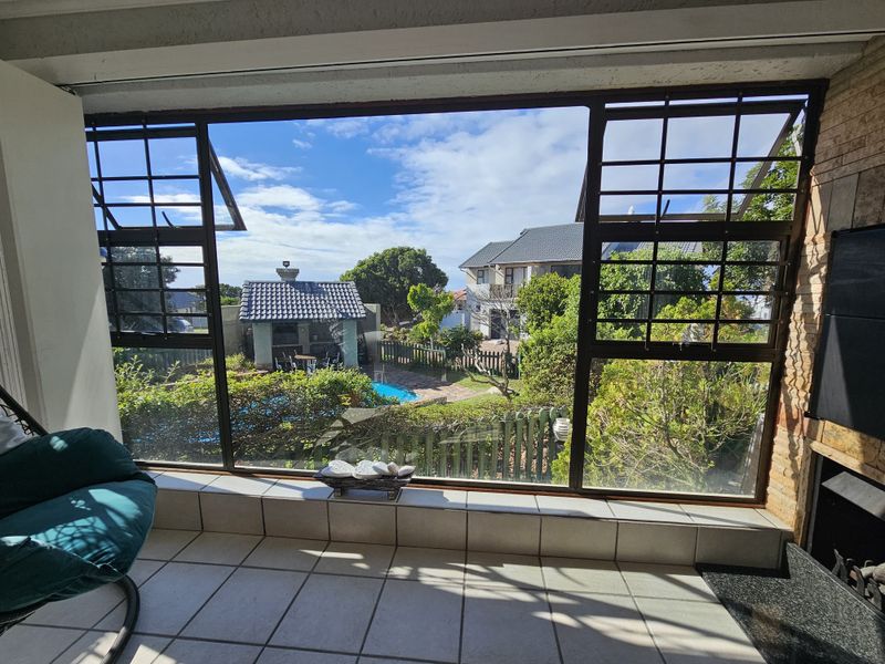 Easy lock-up & go lifestyle in Mossel Bay Golf Estate - Photo 10